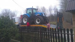 New Holland T 7060