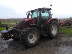 Valtra N114E