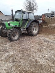 Deutz-Fahr dx 4.70 + trioliet