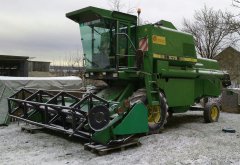 John Deere 1075