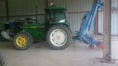 John Deere 2140