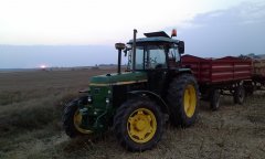 John Deere 3350