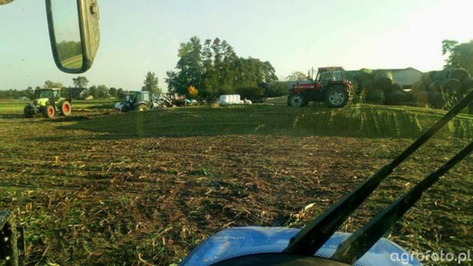 New Holland T4 75 , New Holland TD5040 & Ursus 4514 & Claas