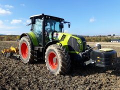 Claas Arion 650