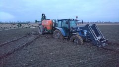 New Holland  t5040 &  Amazone ug 3000