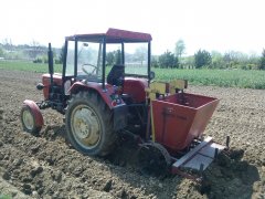 Ursus C-330 + sadzarka Fermstal Dynów