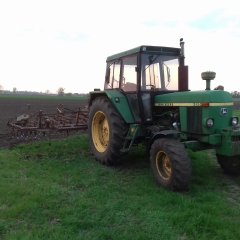 John Deere 3130