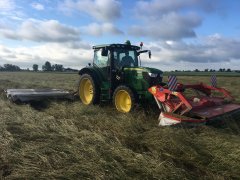 John deere 6125r i kuhn 