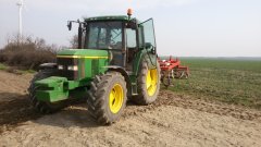 John Deere 6310