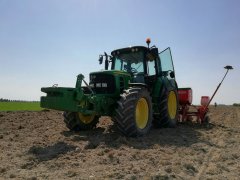 John Deere 6330