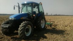 New Holland td5050