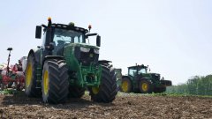 John Deere 6215 R i 6175R