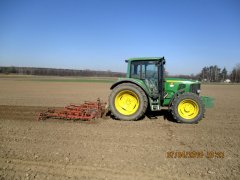 John Deere 6220 Premium + agregat 4m