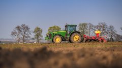 John Deere 8330 Horsch Terrano 4FX