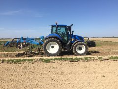 New Holland T5.100EC & AgroLift 2,6