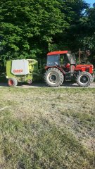 Zetor 7745 turbo+ Claas Rollant 46