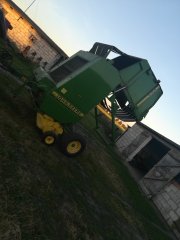 John Deere 590