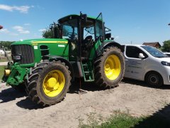 John Deere  6630