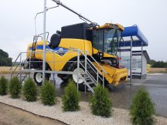 New Holland CX