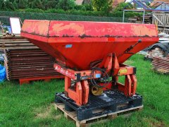 Rozsiewacz KUHN MDS 701