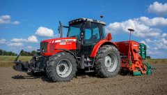 Massey Ferguson 5455 + AgroMasz SN300