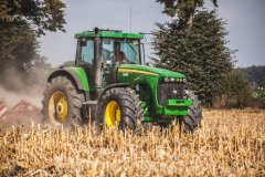 John Deere 8520