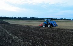 New Holland T5.105 / Agro-Masz AT270