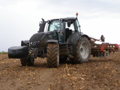 Valtra T174 & Vaderstad Carrier X125