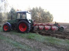 Fendt 309LS + Kverneland 4 skibowy