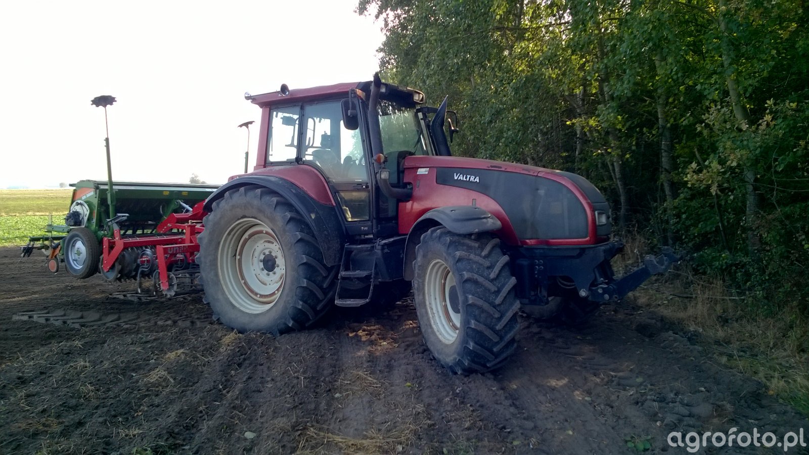 Valtra T170 + Unia ceres + Amazone D9 3000 Special