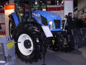 New Holland TD5.105