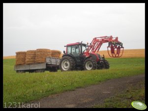 Valtra A82 + przyczepa