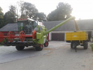 Claas Dominator 88