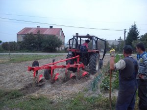 Zetor 6211 i Akpil MIX 40