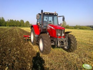 Massey Ferguson 5445 & Unia Ares TL