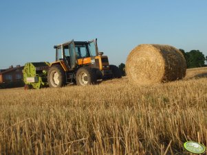 Renatka + Claas rollant 44