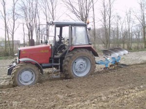 Belarus 820 i Lemken opal120