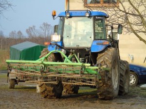 New  Holland TD80D