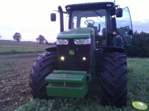 John Deere 7200R