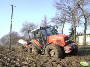 Massey Ferguson 8210 + V&N