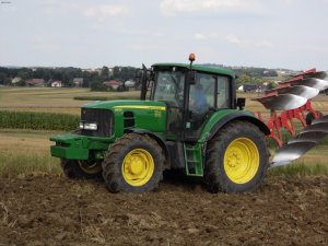 John Deere 6630