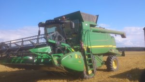 John Deere W540