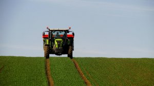 Claas Arion 530 & Amazone ZA-M 3000 Ultra Profis Hydro