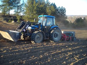 New Holland TD80D