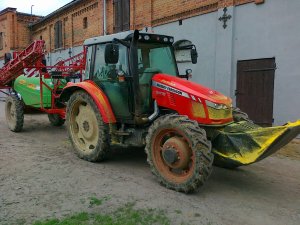 Massey Ferguson 5410 + Krukowiak Apollo 2000l