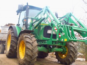 John Deere 5620