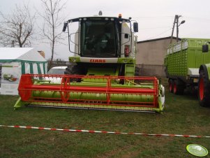 Claas Tucano