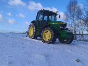 John Deere 6800