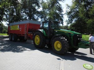 John Deere 8430