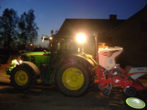 John Deere 6830 P + Kuhn Maxima 2 TS